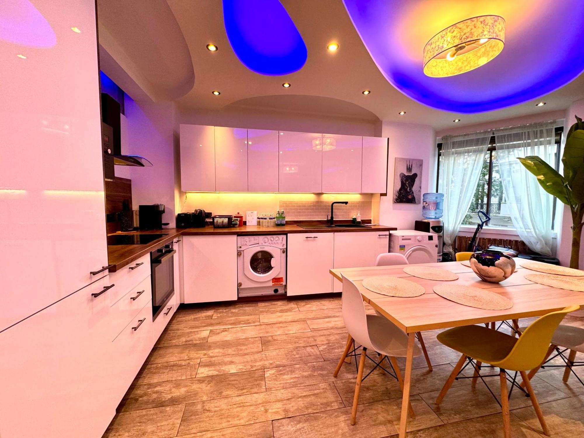 Apartment One Hyde Park By Wild