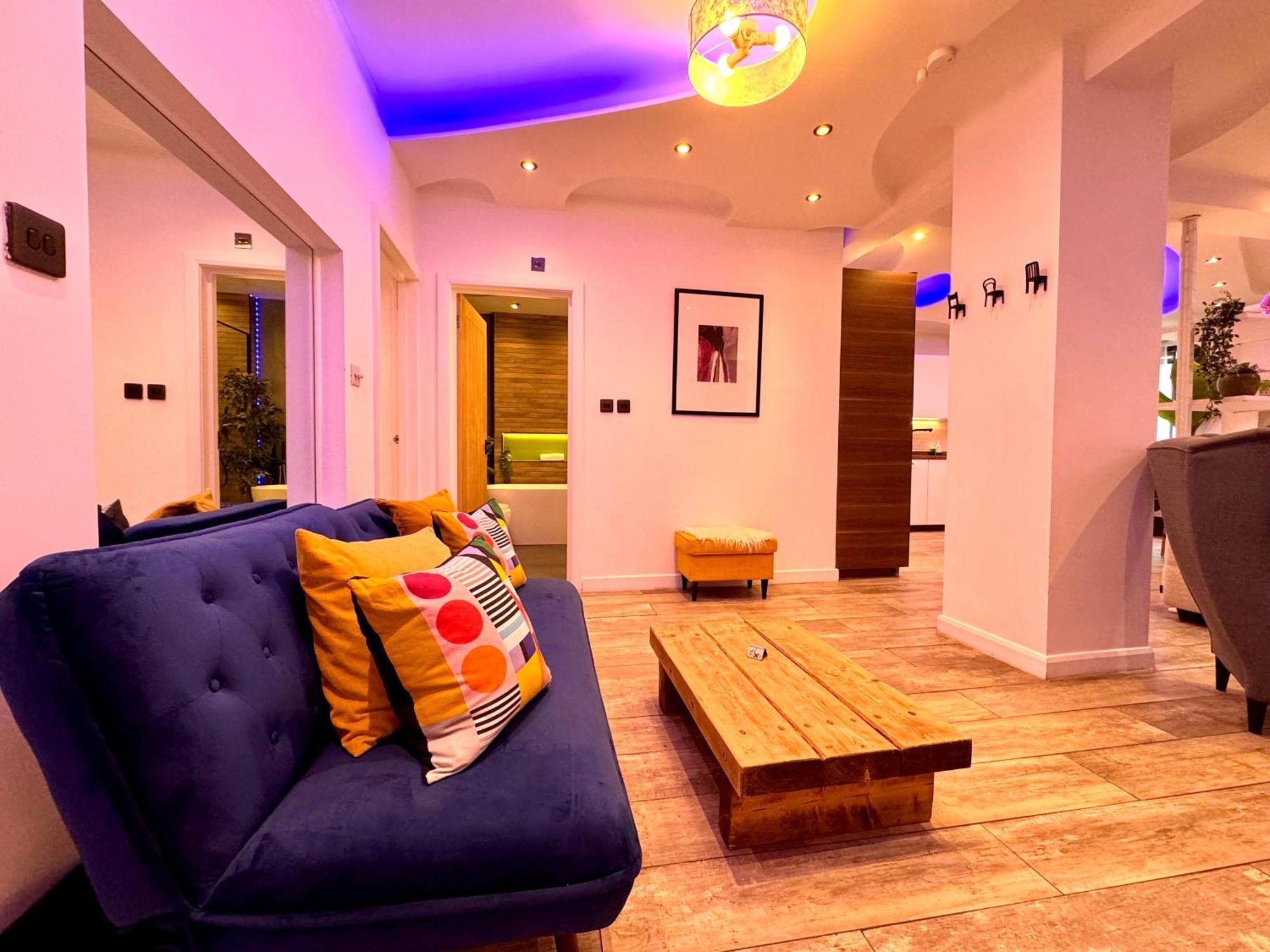 One Hyde Park By Wild Apartment
